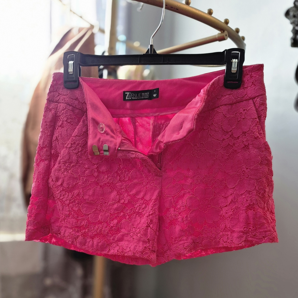 New York & Company Barbiecore High Waist Pink Lace Shorts Size 2